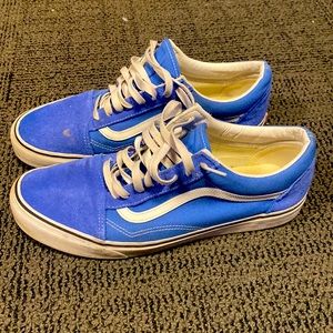 Blue & White Vans Old Skool Low skate shoe